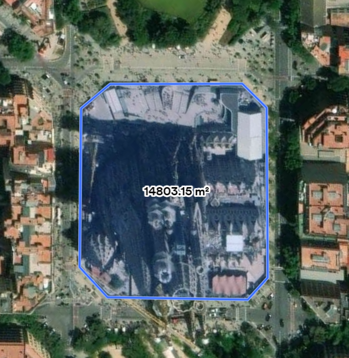 LA Sagrada Familia Near Maps